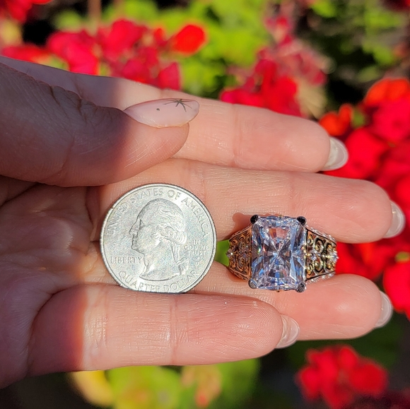 Large CZ Sparkly Ring 925 - Picture 10 of 10